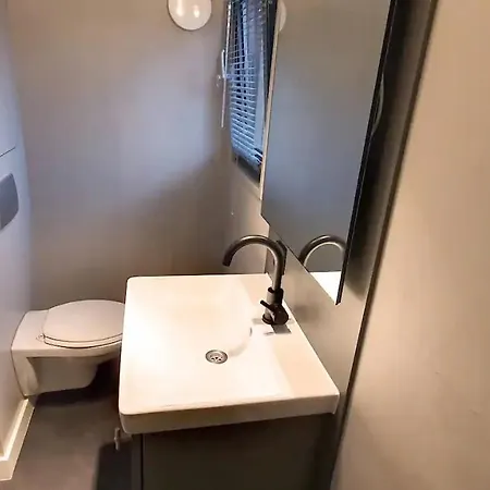 Mooi Tiny House In Brabant In Natuurgebied * Zelanda